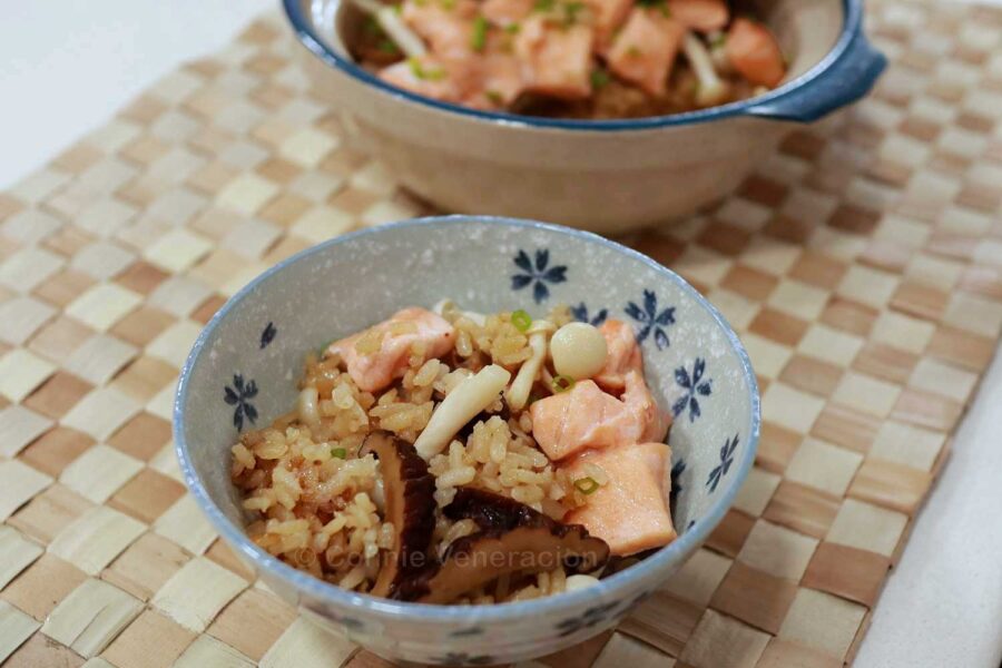 Claypot salmon and mushroom rice