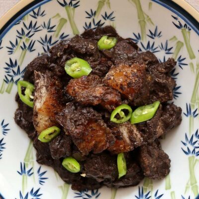 Dinardaraan (pork blood stew with crispy pork belly)