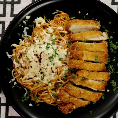 Fried chicken and spaghetti