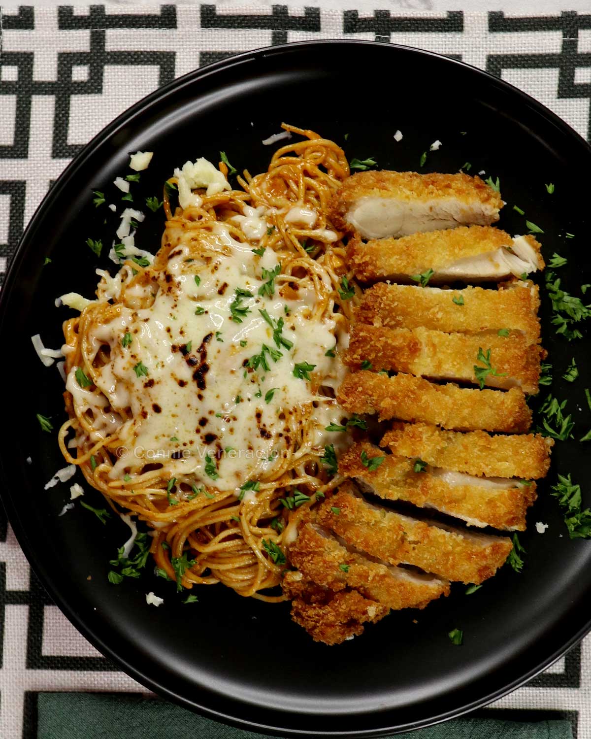 Fried chicken and spaghetti