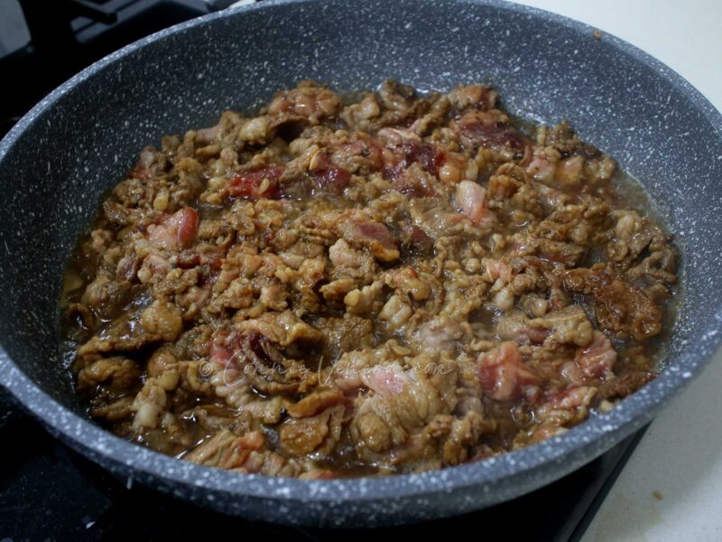 Frying marinated beef