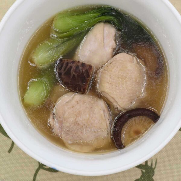 Gingered chicken, shiitake and bok choy soup