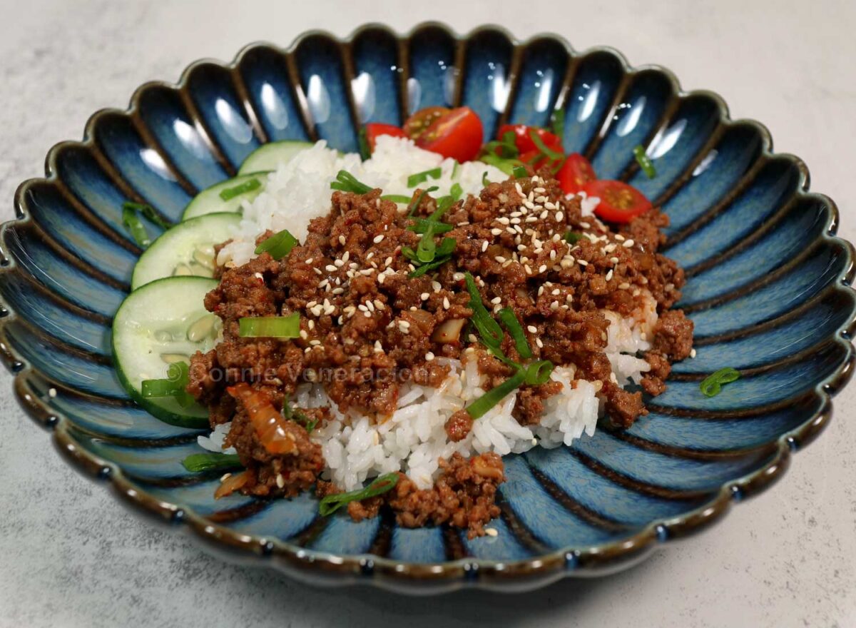 Korean-style ground beef rice bowl