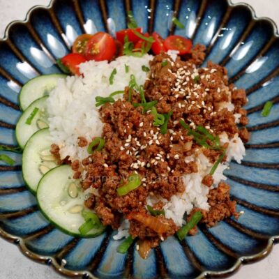 Korean-style ground beef rice bowl