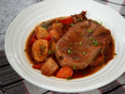 Lengua (beef tongue) estofado