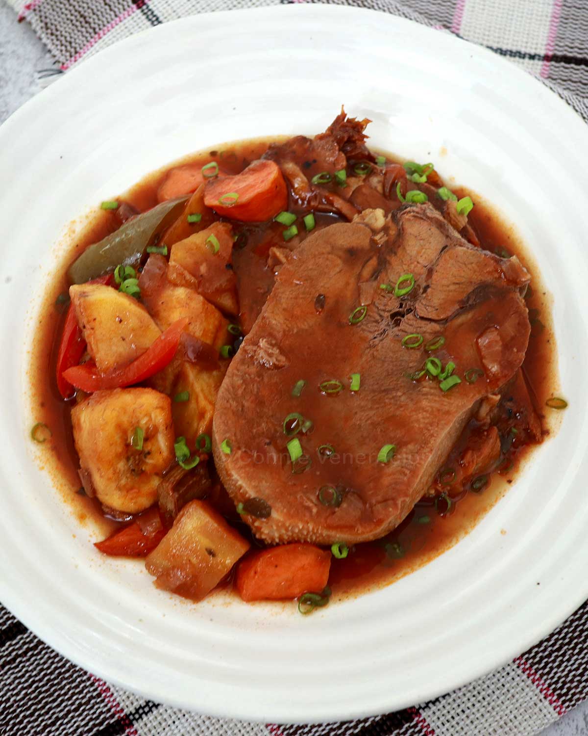 Lengua (beef tongue) estofado
