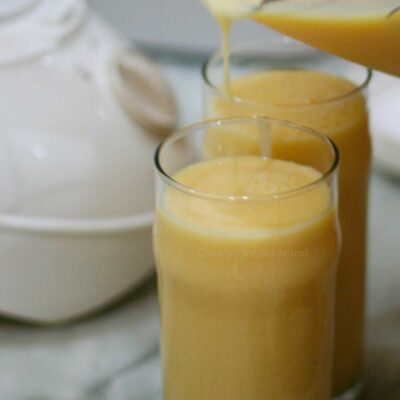 Mango and melon smoothie