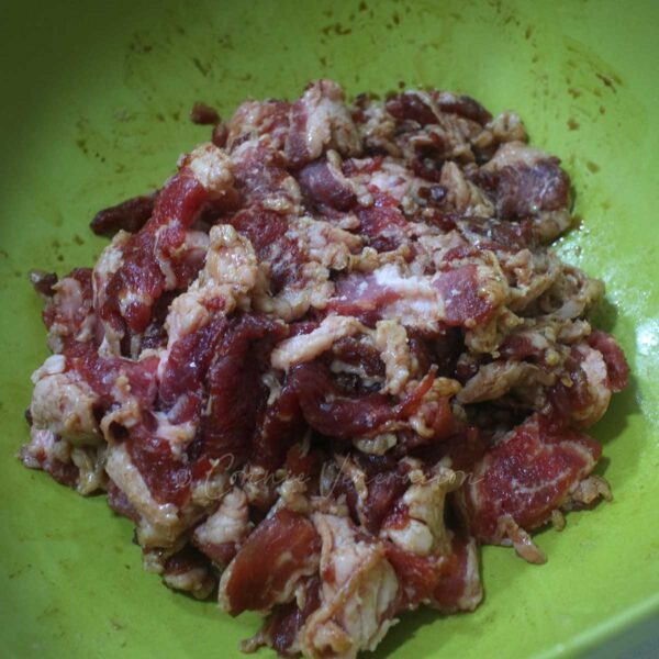 Marinating beef for tapsilog
