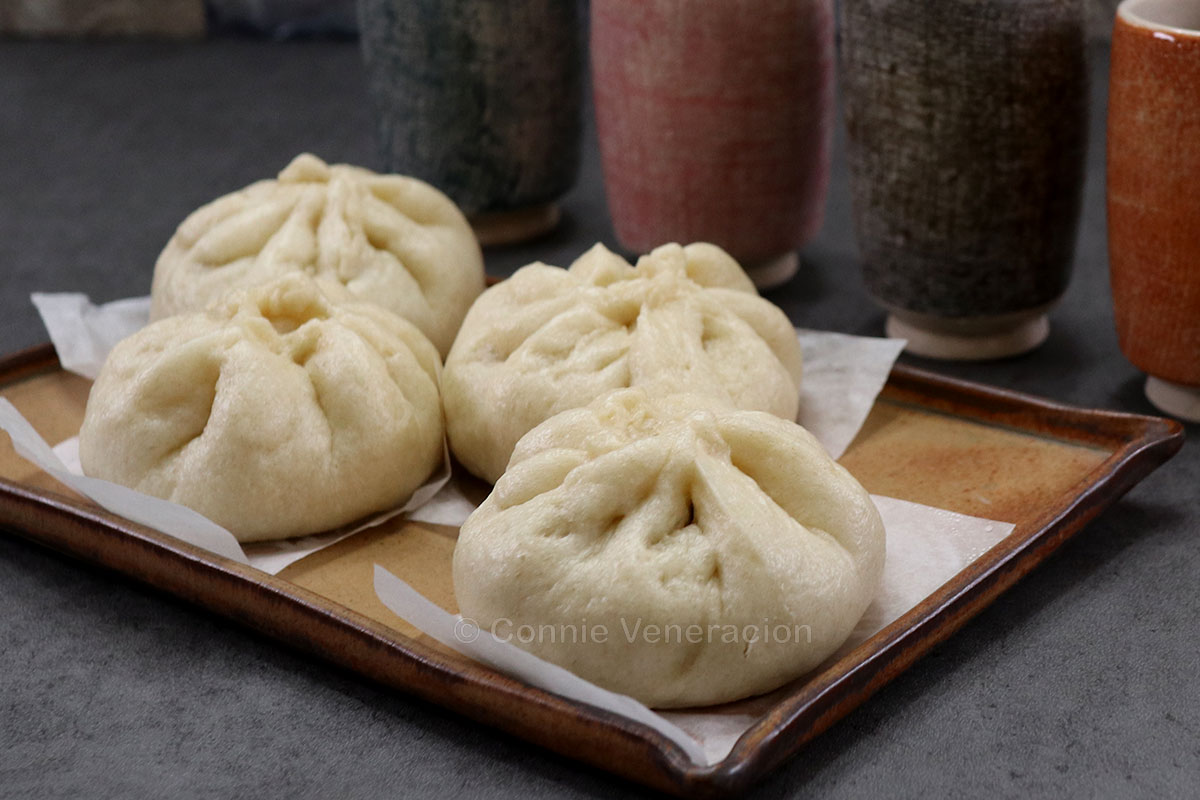 Chinese steamed pork buns (baozi)