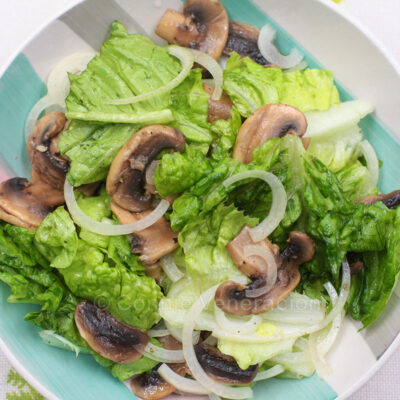 Fresh mushroom and vegetable salad with lemon butter dressing