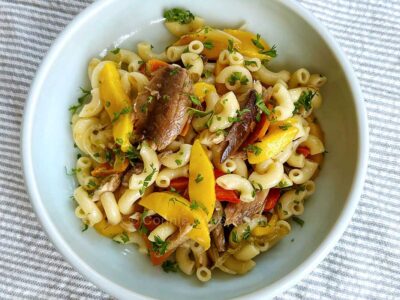 Spicy pasta tinapa with sweet mangoes