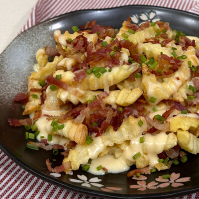 Fast and easy cheesy bacon fries