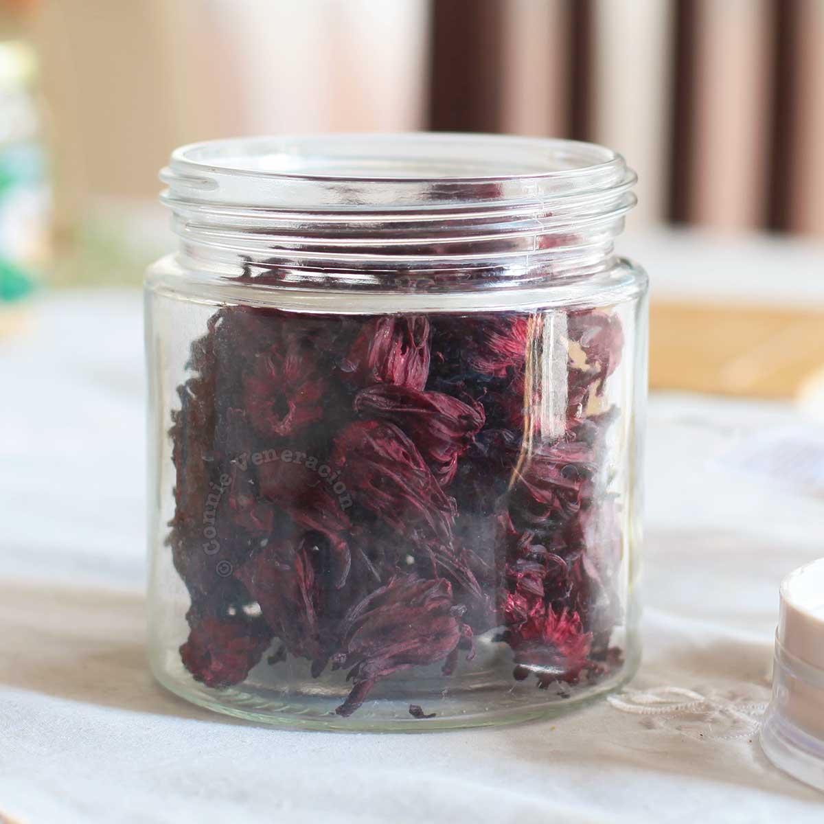Dried calyces (sepals) of the roselle (Hibiscus sabdariffa) flower